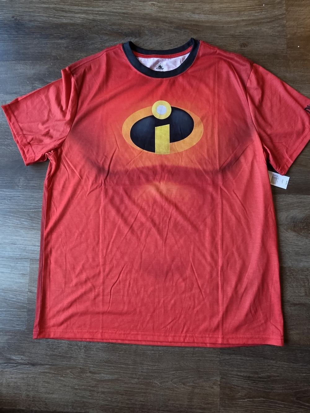 NWT Disney Disneyland The Incredibles Mr. Incredible Shirt Mens size Large